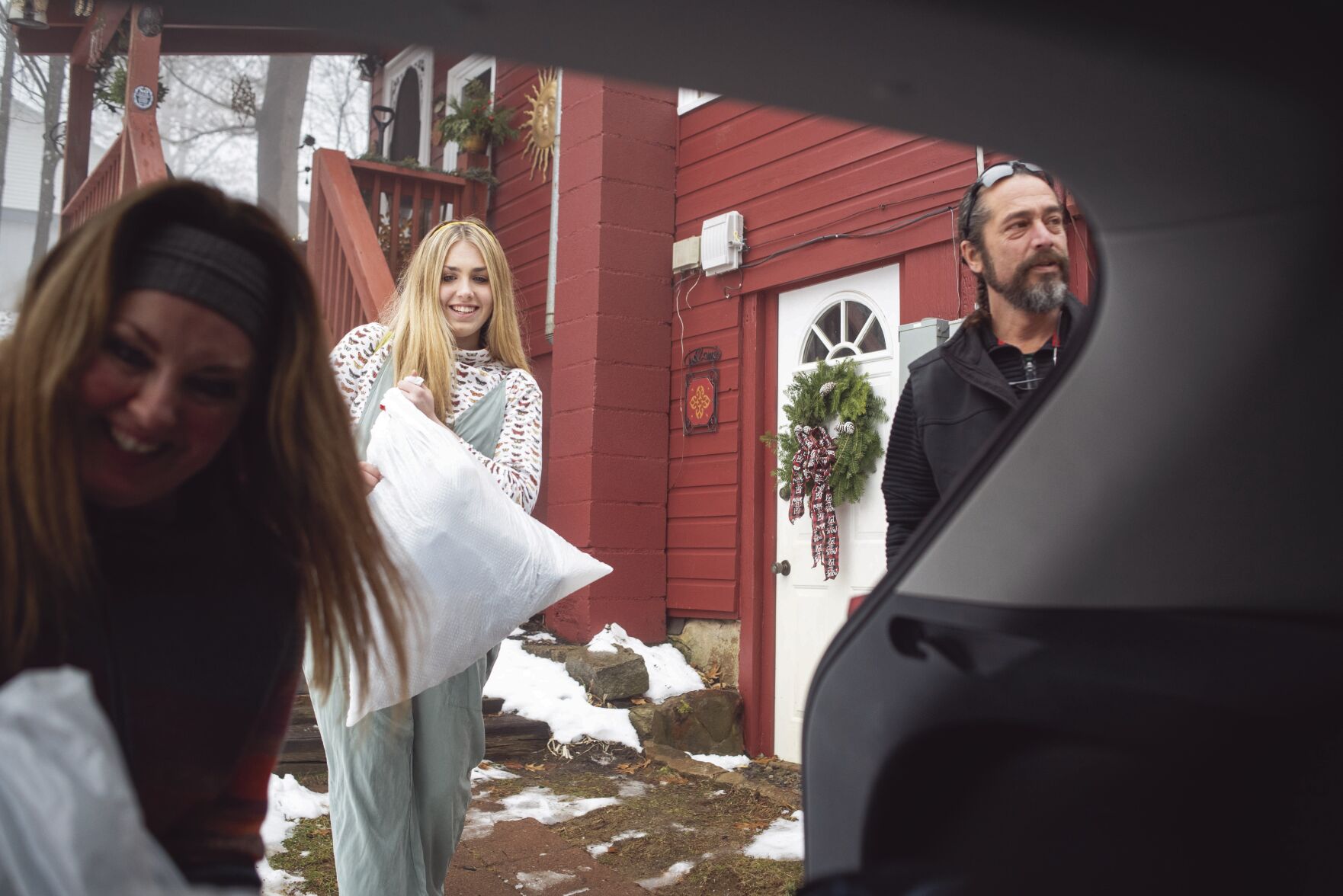 Student-led clothing drive combats fast fashion, homelessness